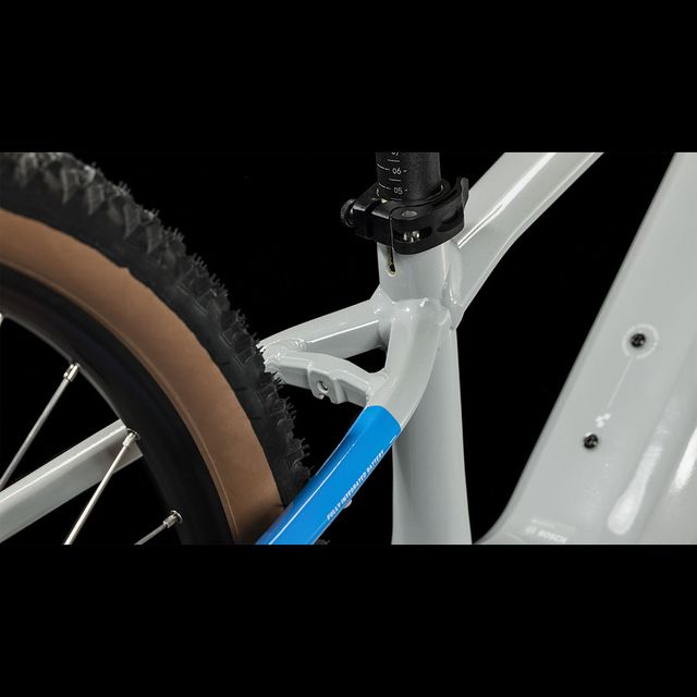 CUBE Reaction Hybrid Rookie SLX 400 nuorten sähköpyörä